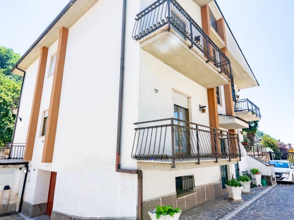 Villa a Rieti in Via Sicilia - Foto 3
