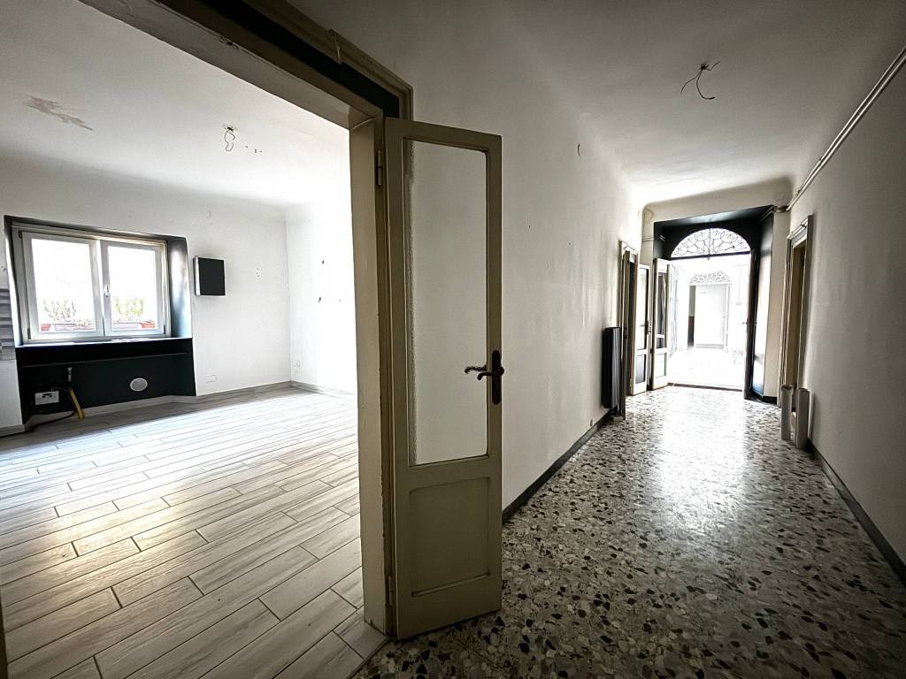 Appartamento a Verona in Via Cappello - Foto 4