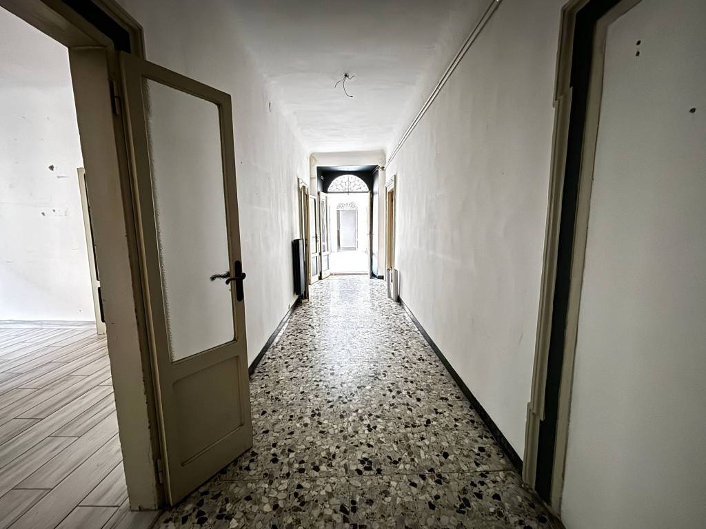 Appartamento a Verona in Via Cappello - Foto 5