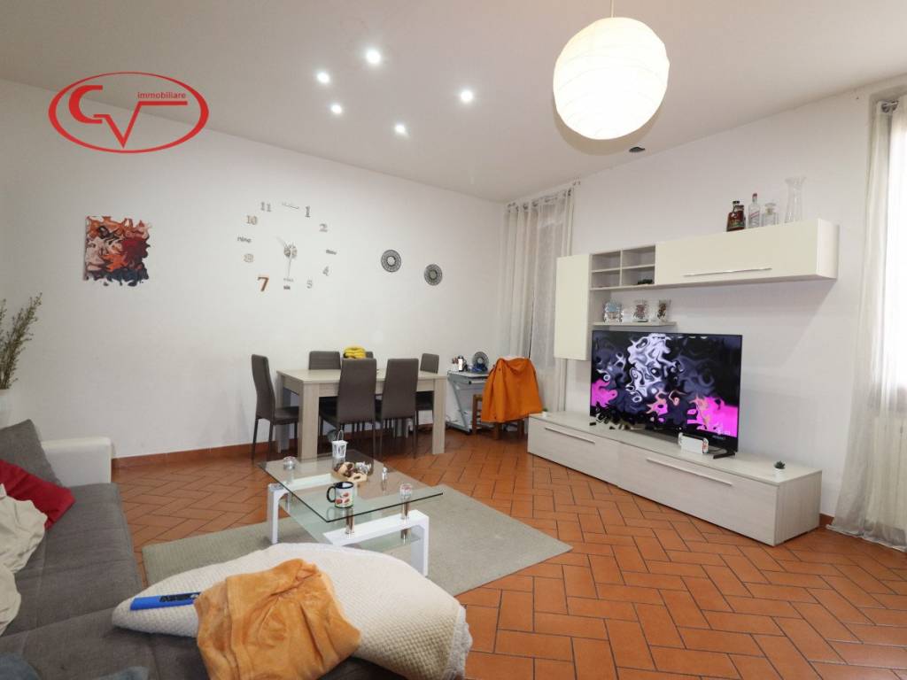 Appartamento a Montevarchi in Via Roma - Foto 4