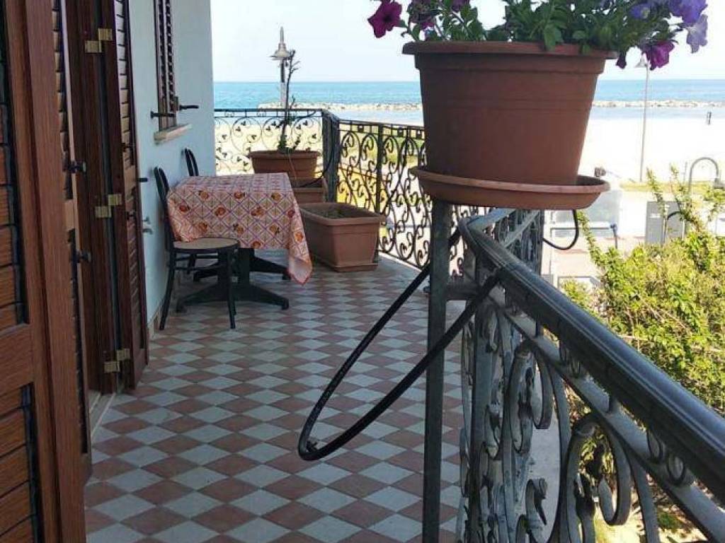 Appartamento a Roseto degli abruzzi in Lungomare Trento - Foto 4