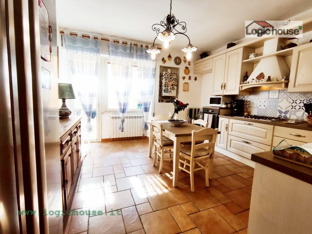 Appartamento a Formia in Via San Giulio, 23 - Foto 3
