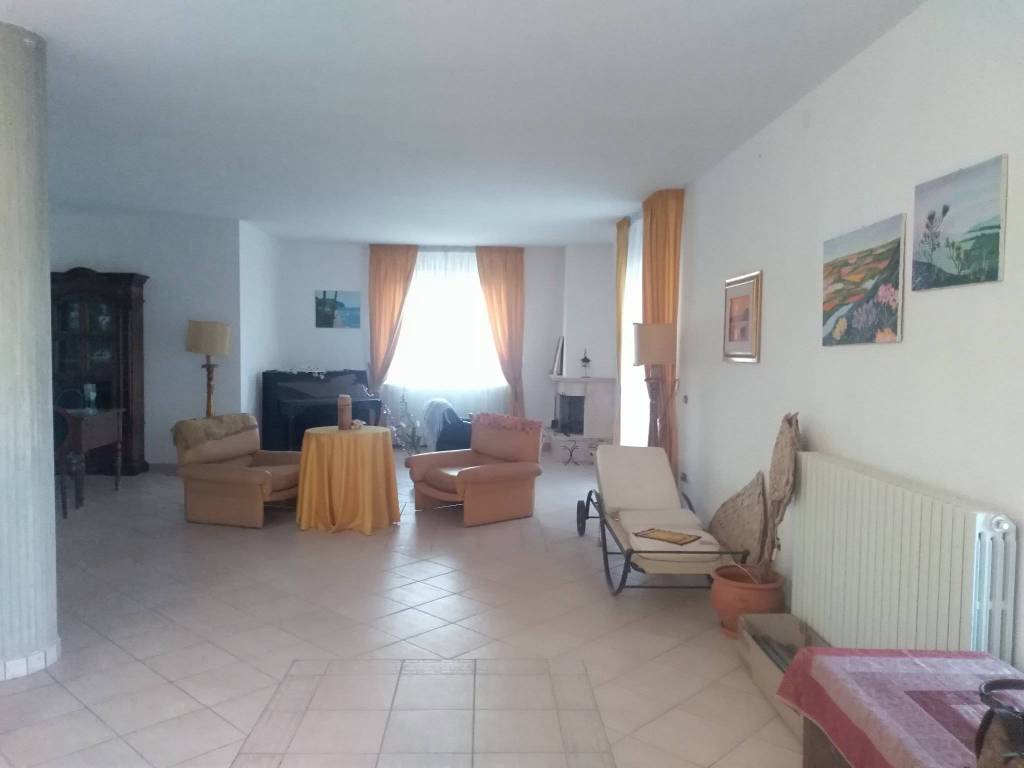 Villa a Nereto - Foto 2