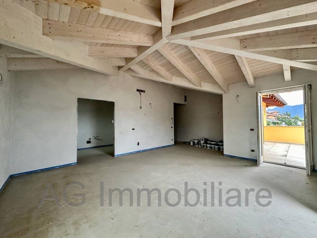 Attico / mansarda a Verbania in Via Mario Bobbio, 14 - Foto 5