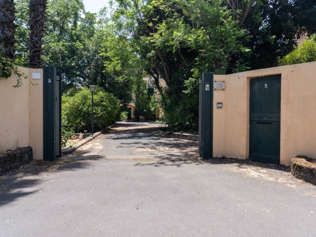 Villa a Catania in Via Pietro De Logu - Foto 2