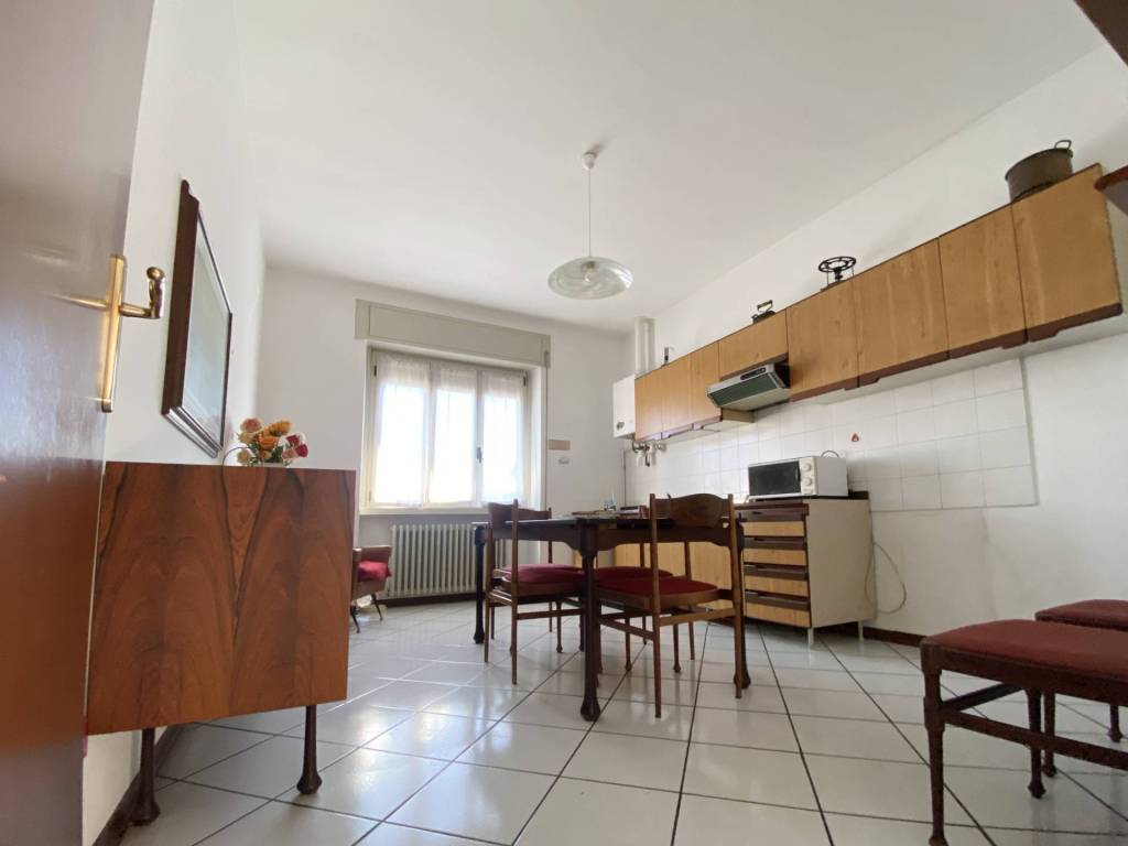 Appartamento a Gavirate in Via Cornelio Rovera, 38 - Foto 5