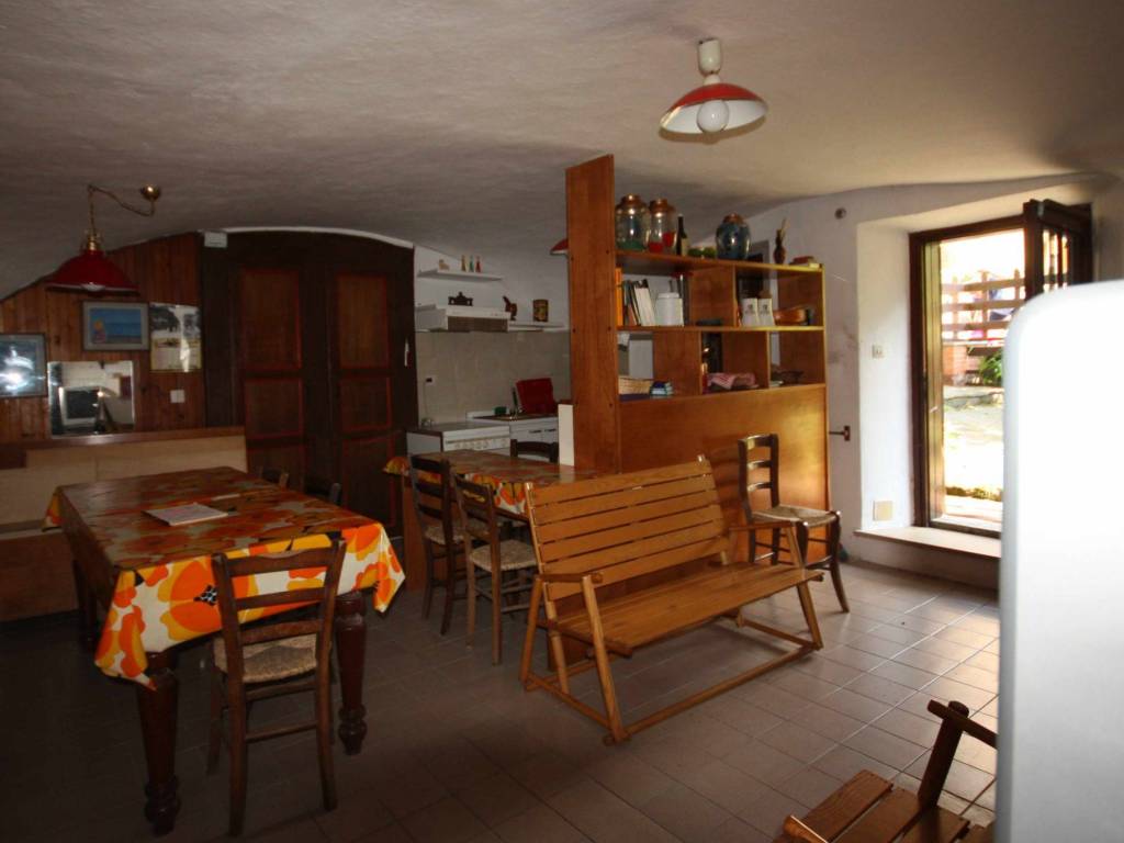 Casa indipendente a Varallo in Via Fratelli Varalli, 58 - Foto 5