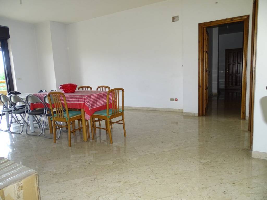 Appartamento a Bari in Via Generale Carlo Alberto Dalla Chiesa, 10 - Foto 4