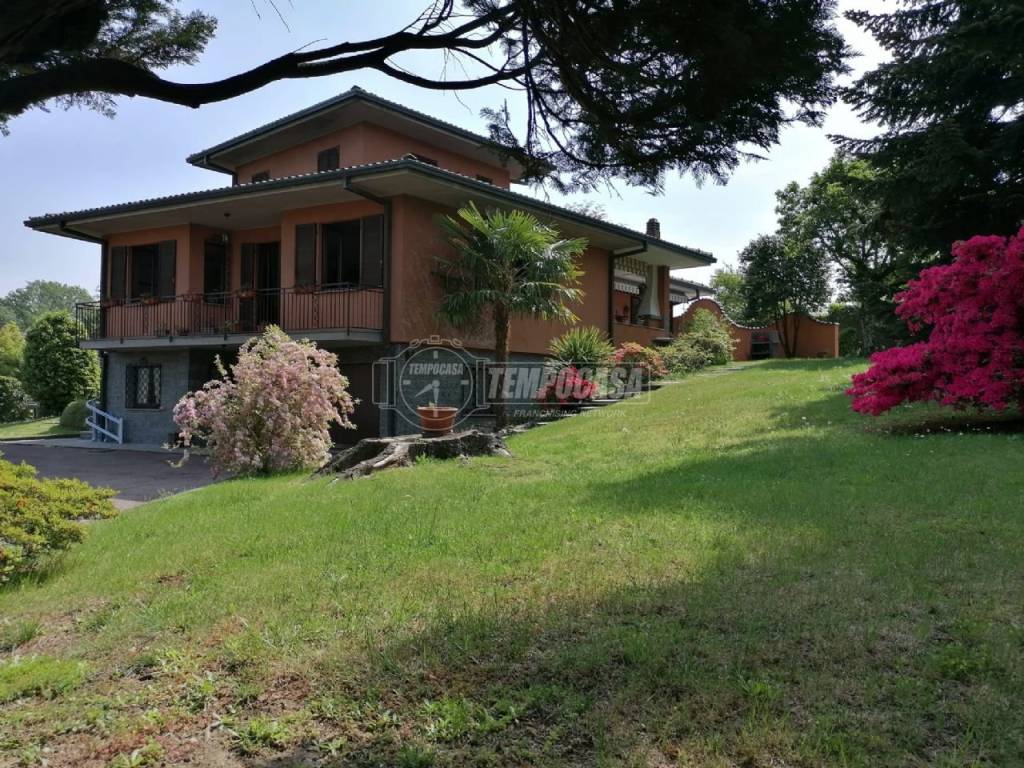 Villa a Cadrezzate con osmate in Via Guglielmo Marconi, 40 - Foto 4