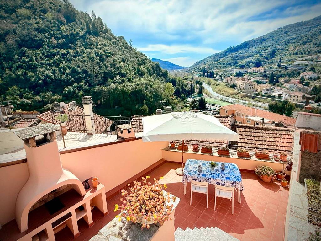 Casa indipendente a Dolceacqua in Via Cima, 16 - Foto 3