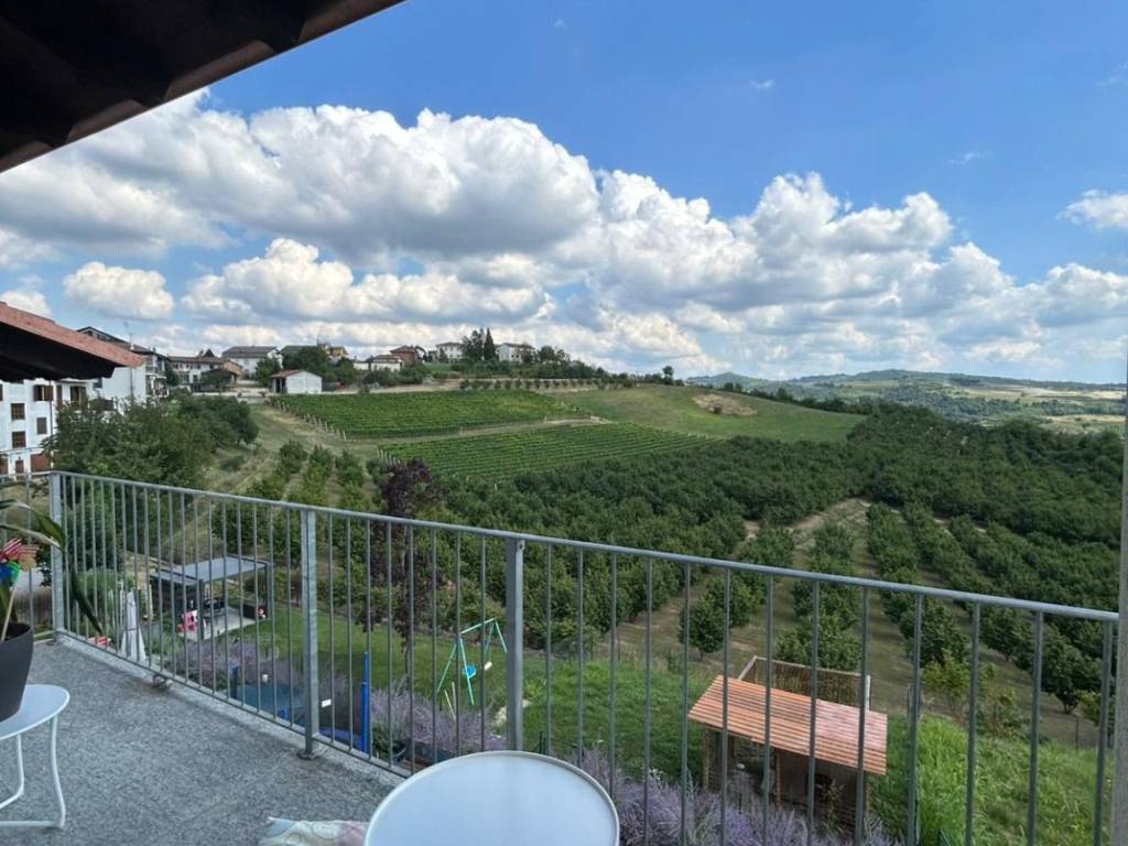 Appartamento a Roddino in Via Monforte, 35 - Foto 2