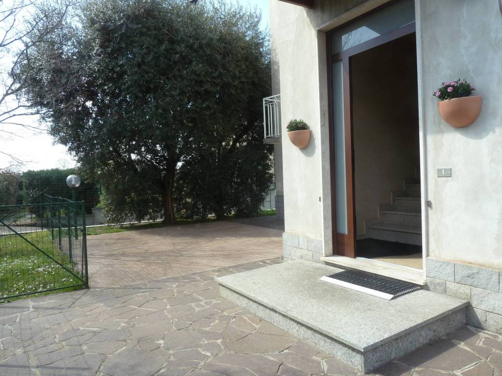 Villa a Gerenzano in Via Monte Rosa - Foto 2