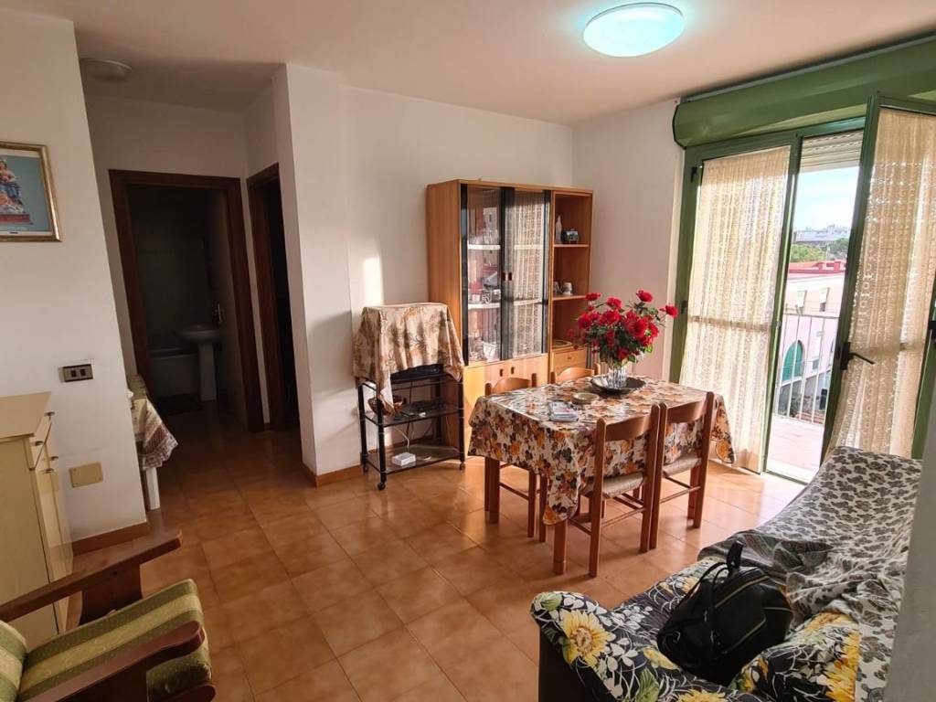 Appartamento a Salerno in Viale Ciro Menotti, 16 - Foto 2