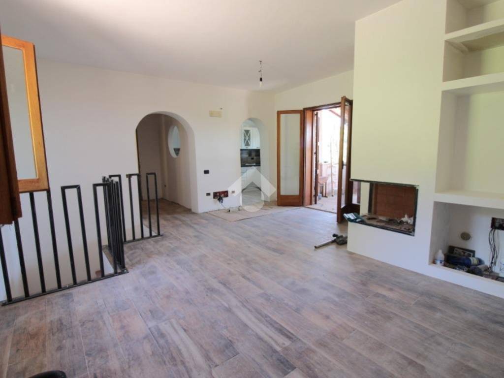 Villa a Montopoli di sabina in VIA CAMPORE, 41 - Foto 3