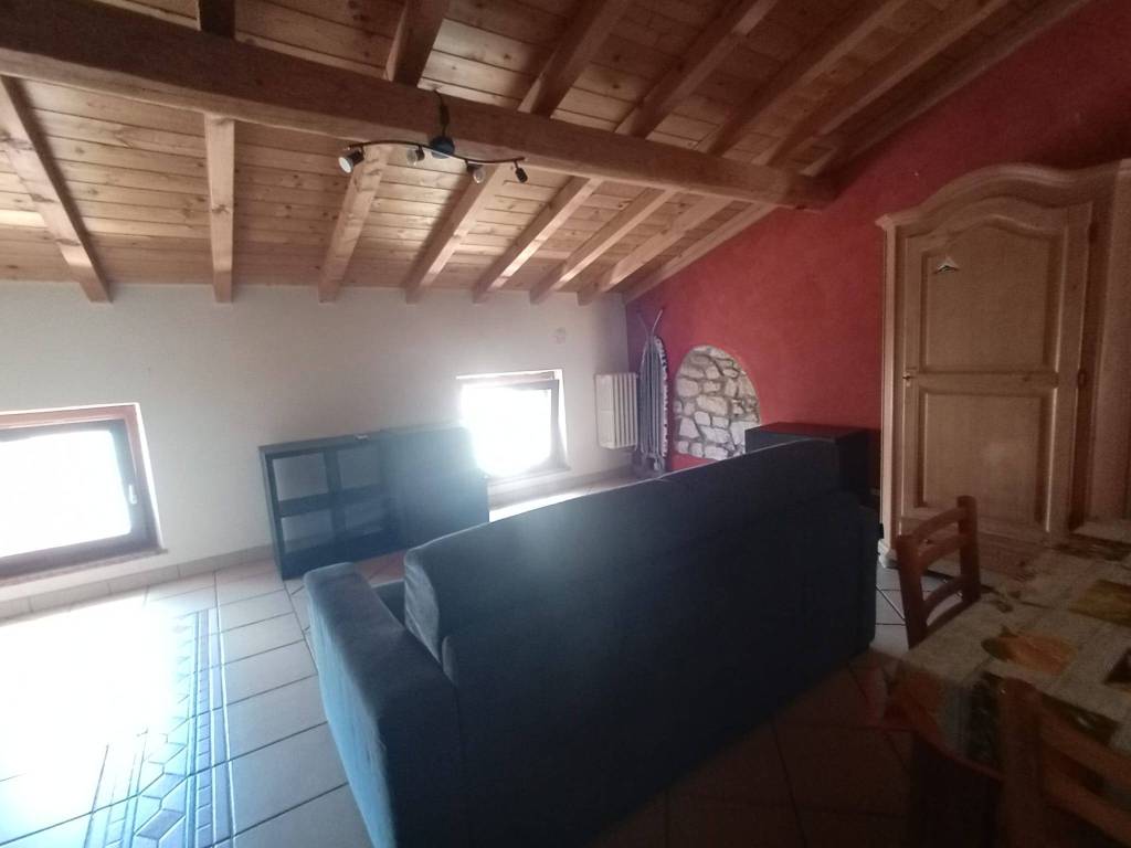 Attico / mansarda a Buttapietra - Foto 4