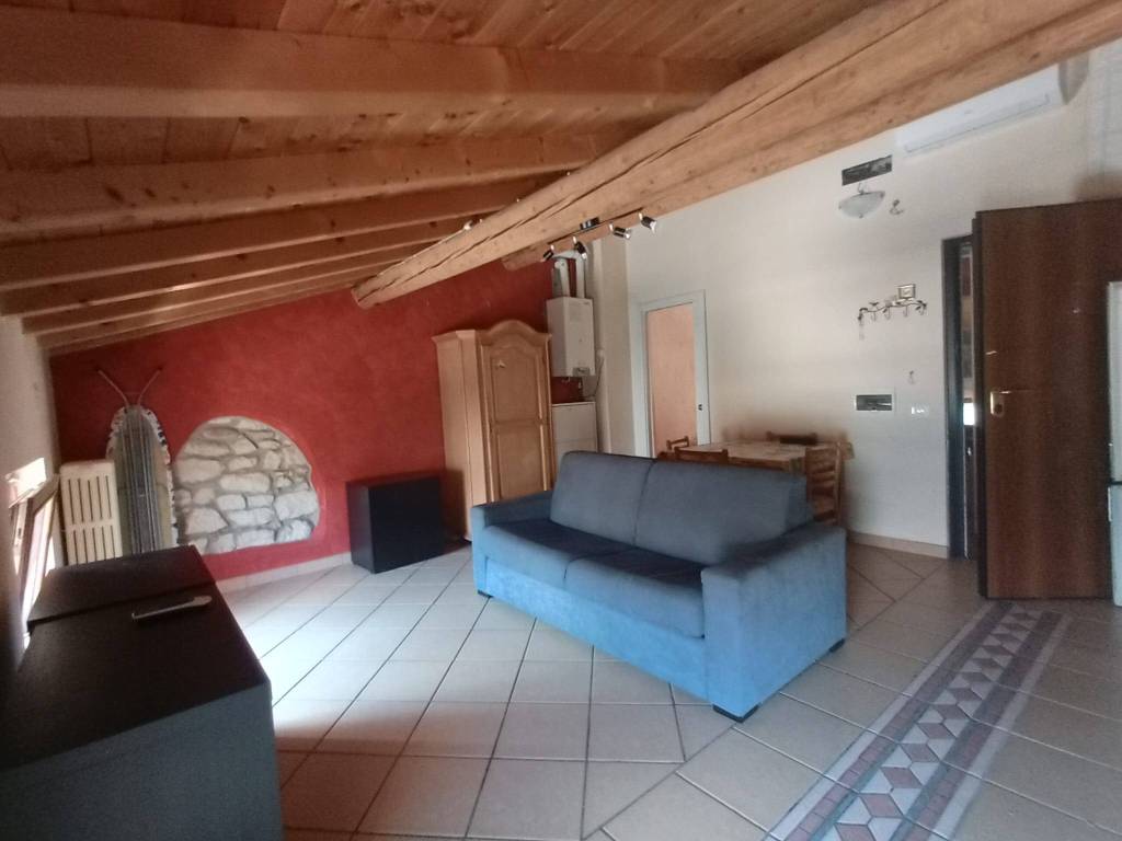 Attico / mansarda a Buttapietra - Foto 5