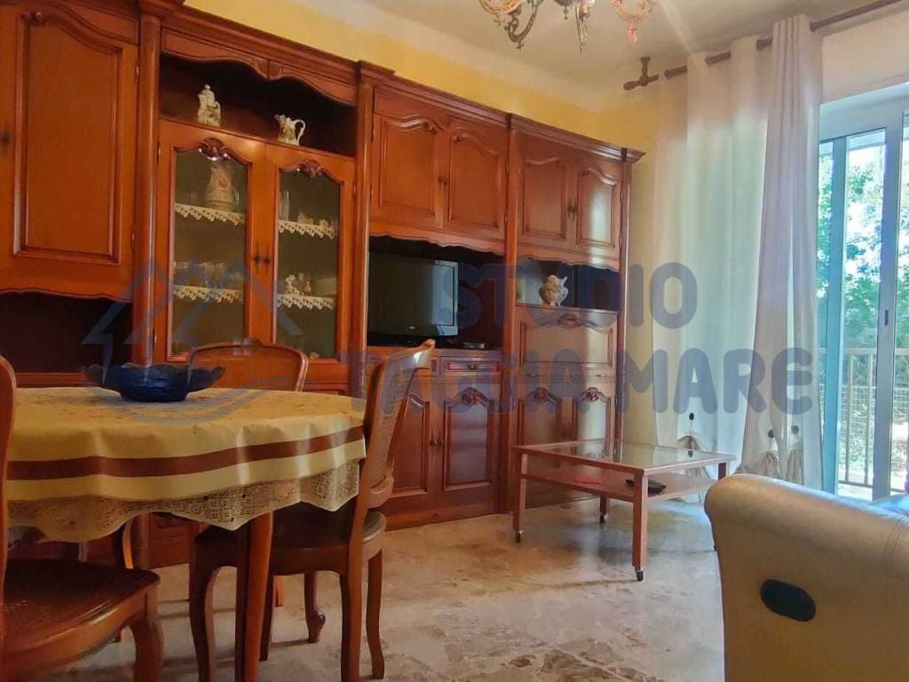 Appartamento a Vallecrosia in Via Cristoforo Colombo - Foto 2