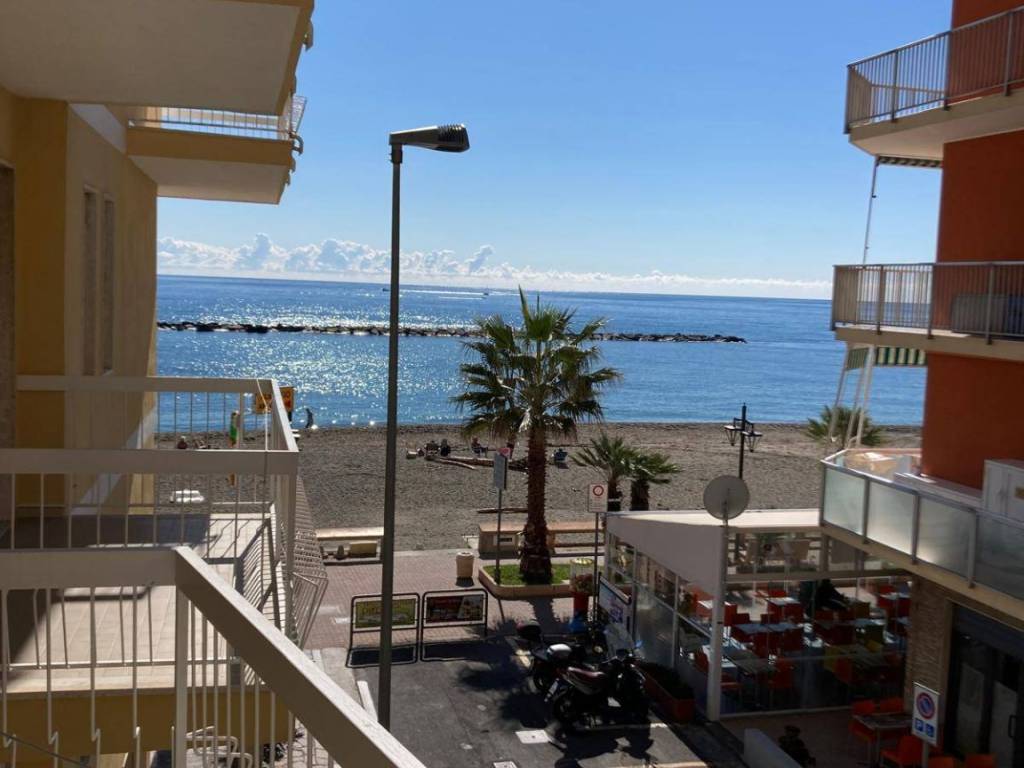 Appartamento a San bartolomeo al mare in Via Sicilia, 37 - Foto 2