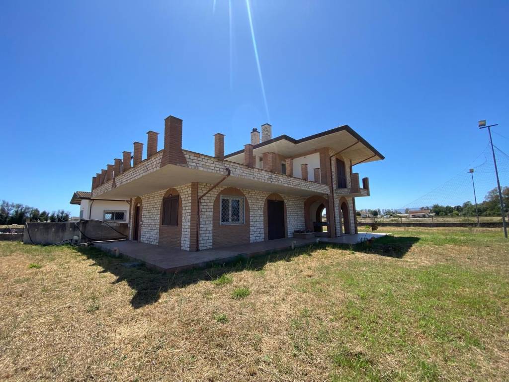 Villa a Terracina in Strada Provinciale Migliara - Foto 4
