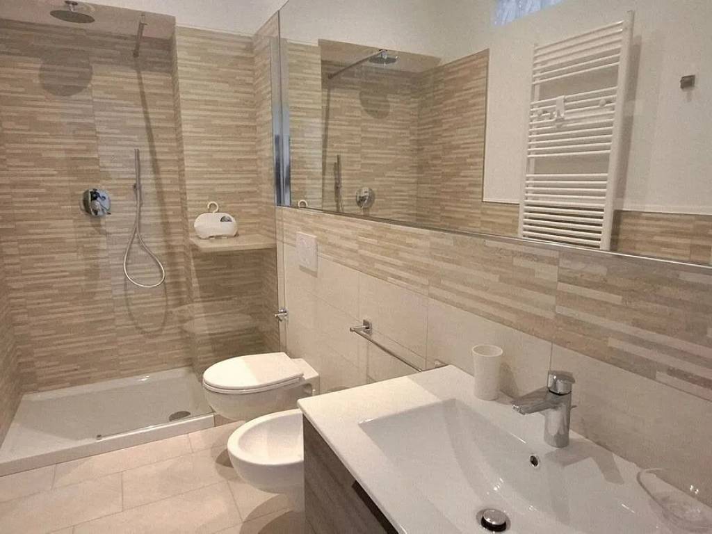 Appartamento a Como in Via Canturina, 138 - Foto 5