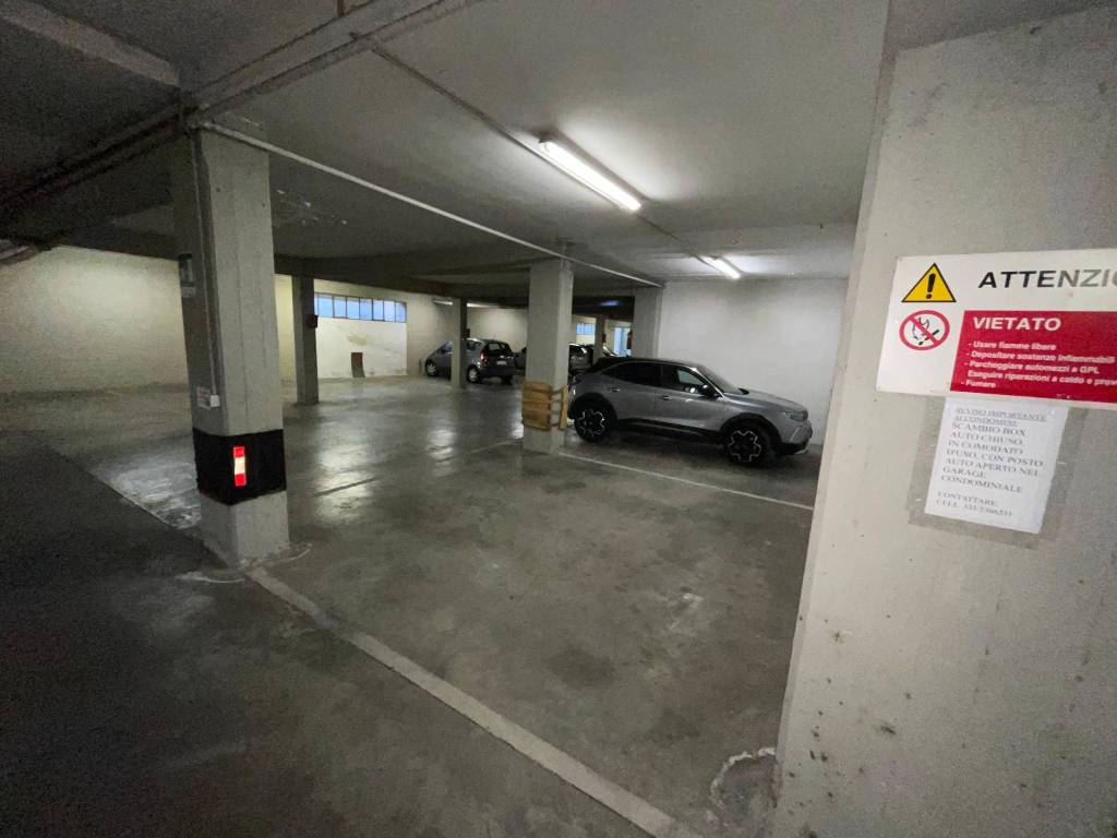 Box / garage a Prato in Via Piero della Francesca - Foto 4