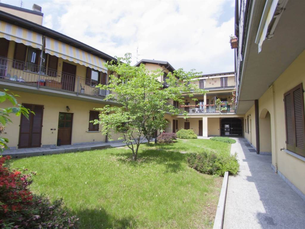 Appartamento a Samarate in Via del Fabbro, 13 - Foto 2