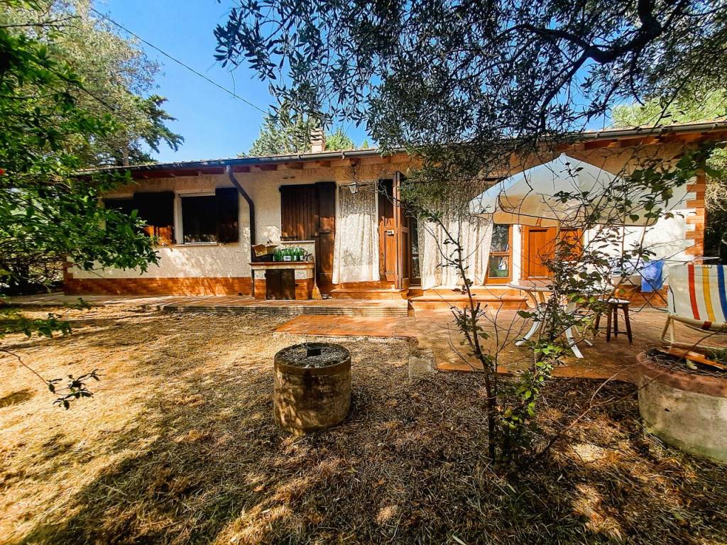 Casa indipendente a Passignano sul trasimeno in loc. Toppello - Foto 2