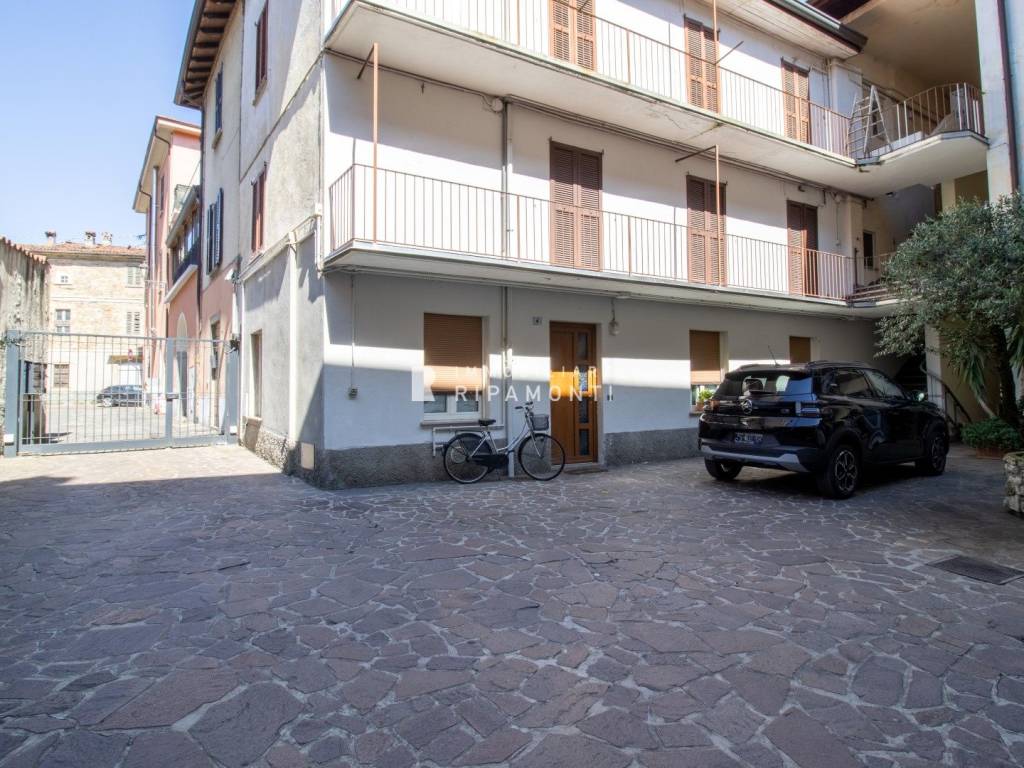 Palazzo / stabile a Oggiono in Via Camillo Benso di Cavour - Foto 3