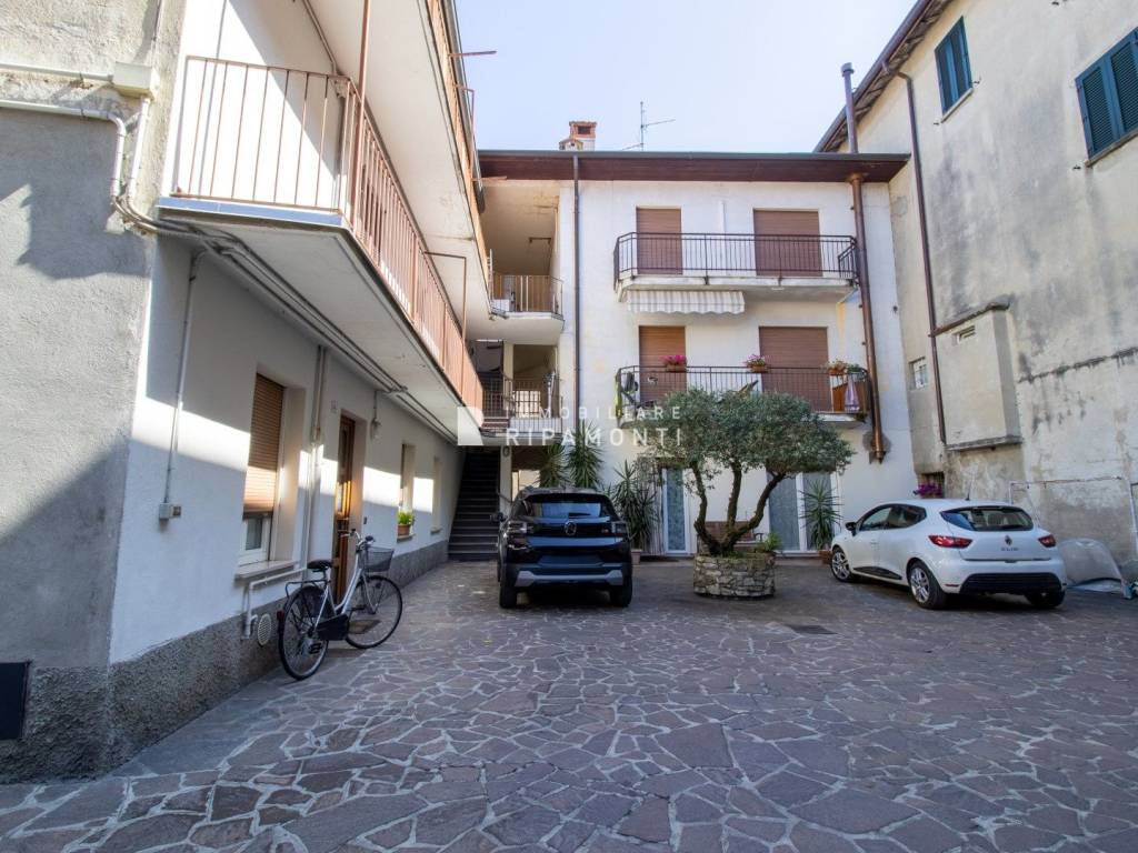 Palazzo / stabile a Oggiono in Via Camillo Benso di Cavour - Foto 4
