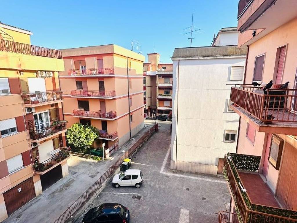 Appartamento a Terracina in Via Giovanni Conti - Foto 3