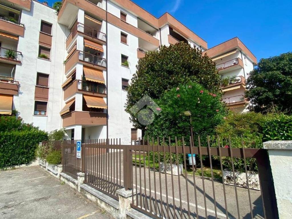 Appartamento a San giovanni lupatoto in Via I Maggio, 8 - Foto 2