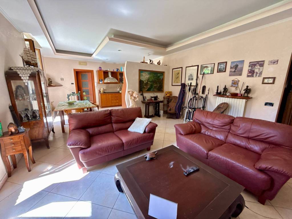 Appartamento a Rieti in Via Ernesto Cicchetti, 7 - Foto 2
