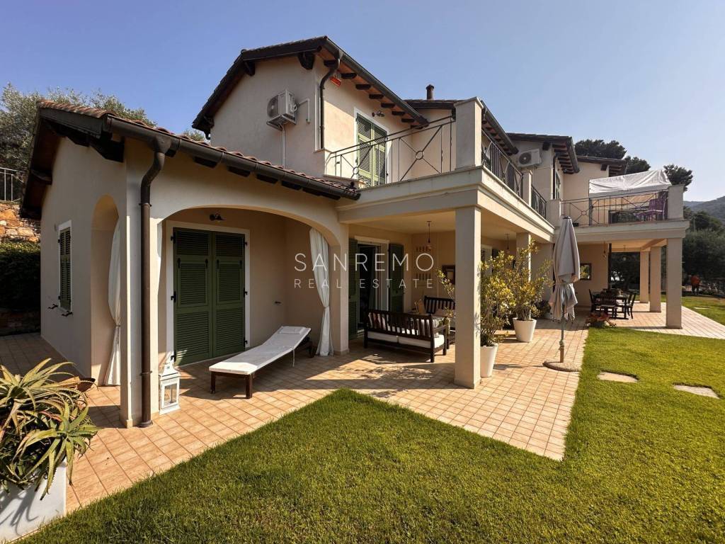 Villa a Vallebona in Via Giacomo Matteotti, 38 - Foto 2