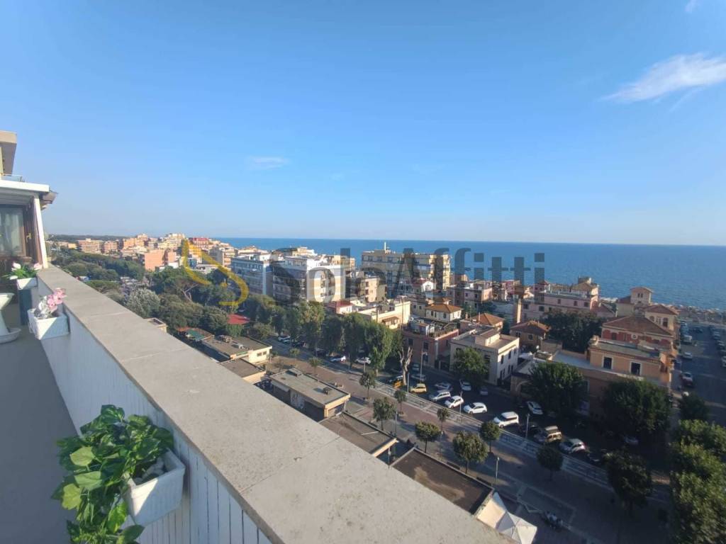 Appartamento a Ladispoli in Via Ancona, 142 - Foto 4