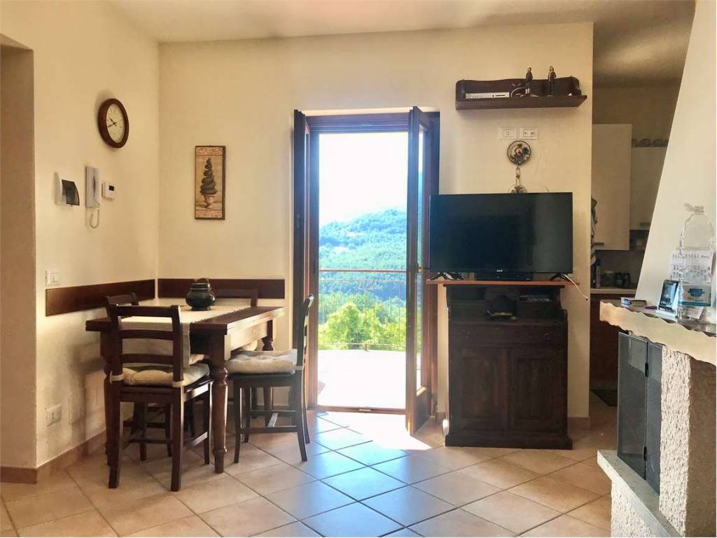 Appartamento a Castel del giudice in via aia del prete, snc - Foto 4