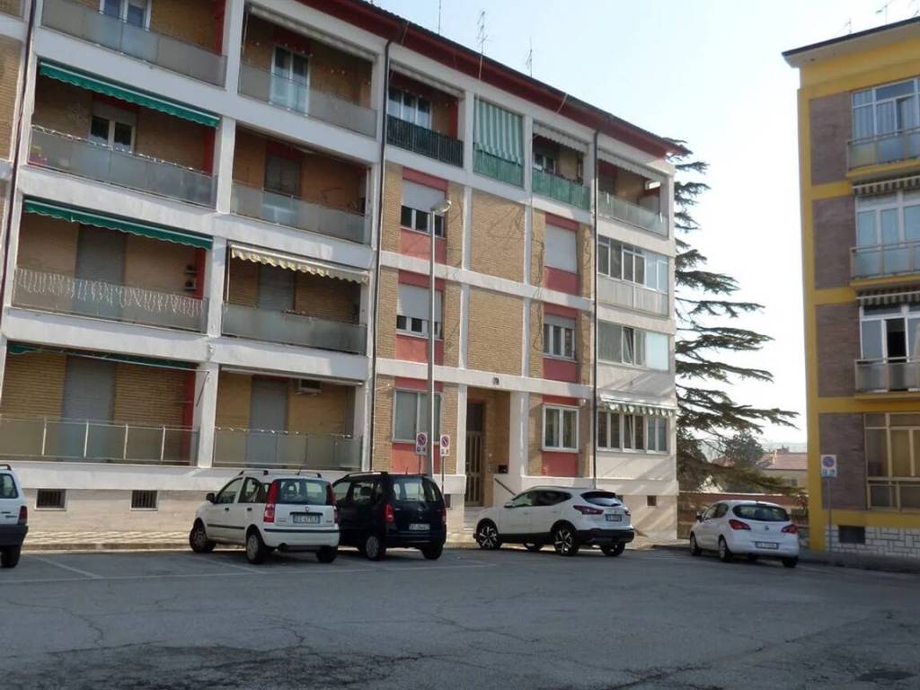Appartamento a Ancona in Piazza Galileo Galilei, 9 - Foto 2