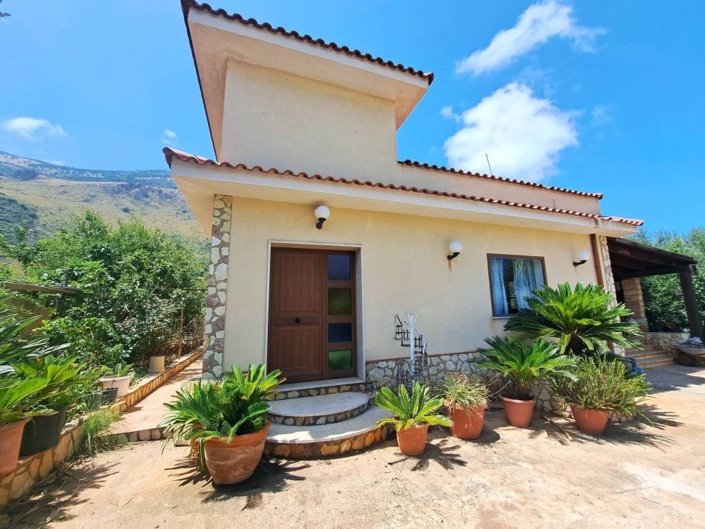 Villa a Carini in Via Enrico Berlinguer, 228 - Foto 2