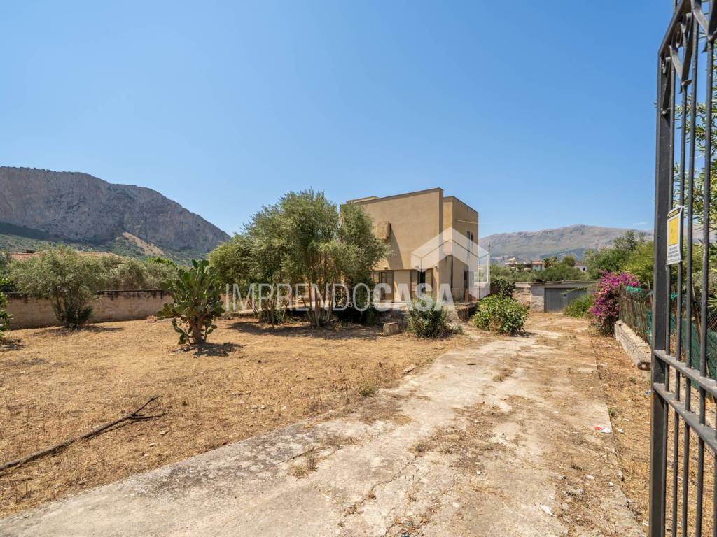 Villa a Carini in Via Giummari, 10 - Foto 2