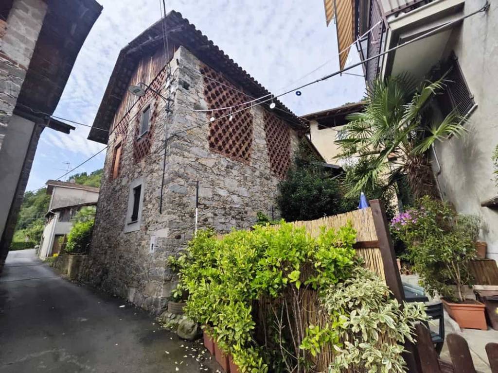 Casa indipendente a Ailoche in Frazione Giunchio, 41 - Foto 4