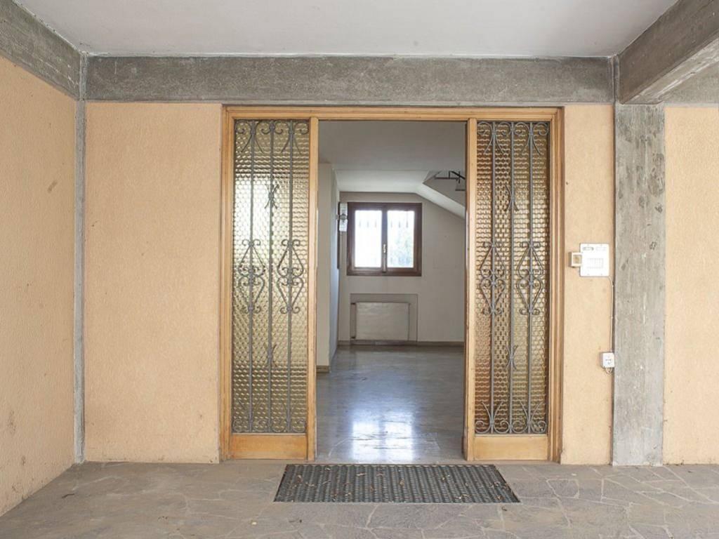 Palazzo / stabile a Vittorio veneto in Via Cinzio Cenedese, 19 - Foto 5