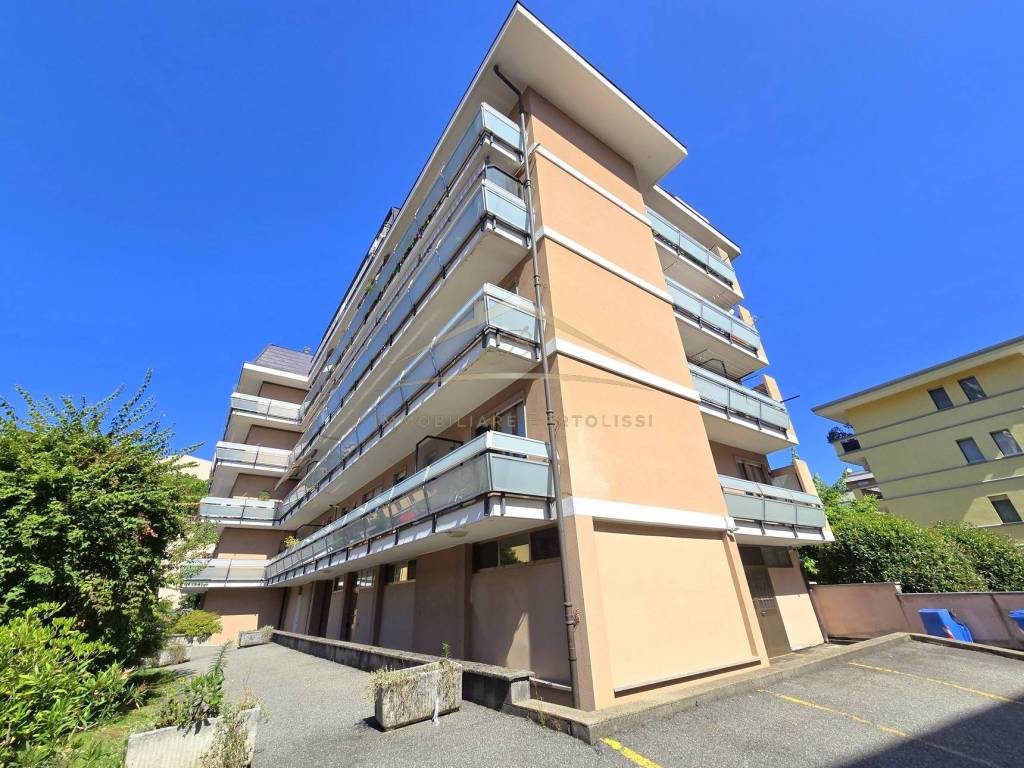 Appartamento a Borgosesia in Via Borgofranco, 21 - Foto 2