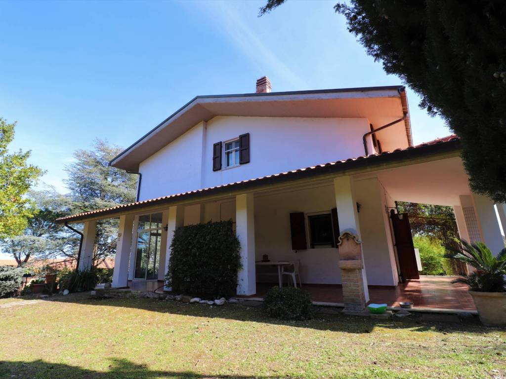 Villa a Ripatransone in Via Paolo Sarpi - Foto 2