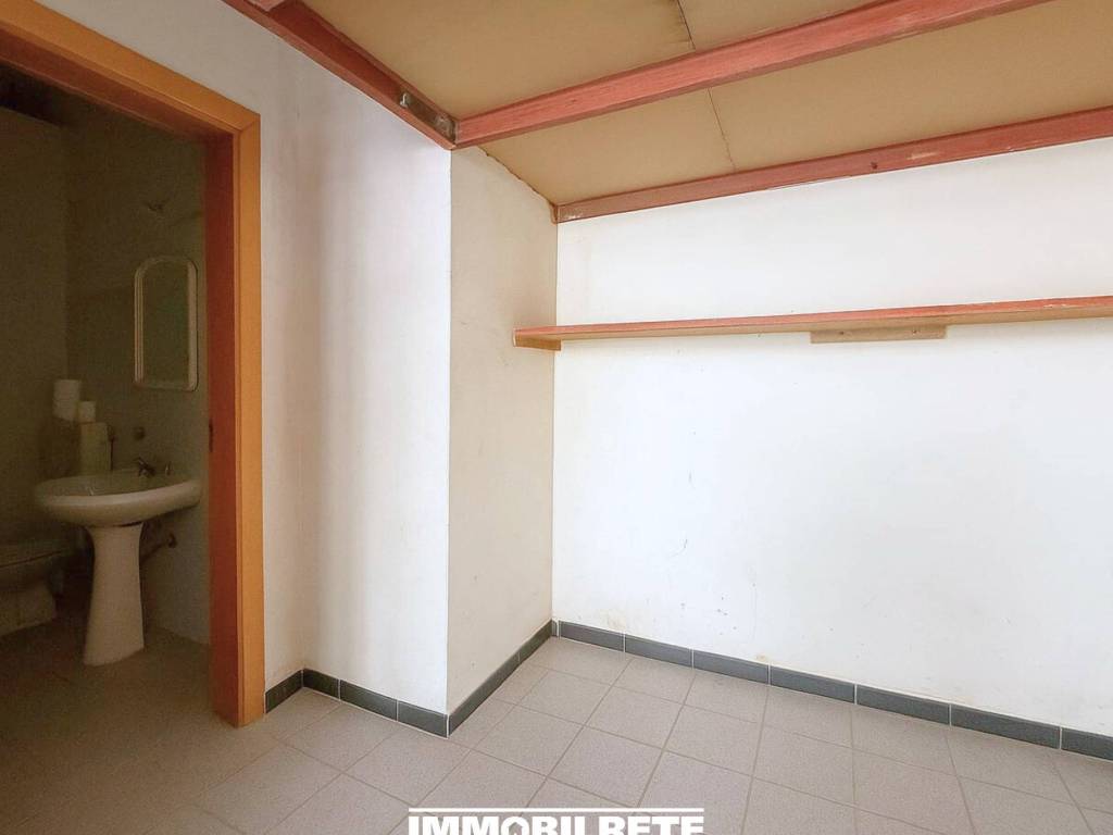 Box / garage a Santeramo in colle in Via Palmiro Togliatti - Foto 2
