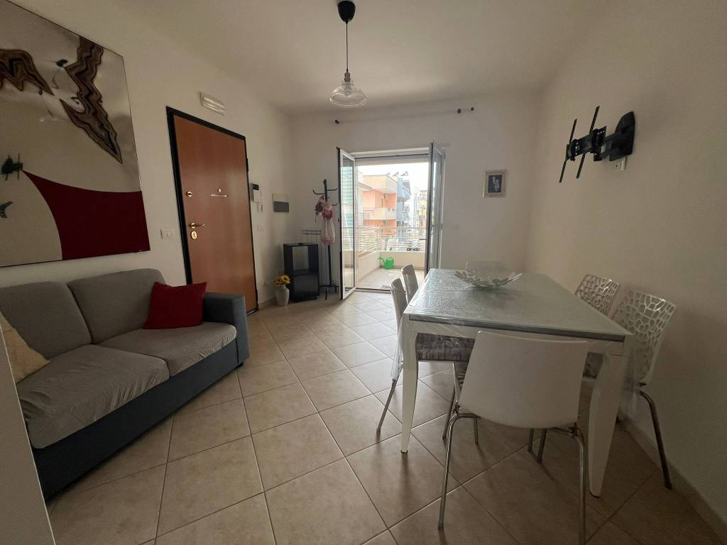 Appartamento a Modugno in Via Fabio Filzi, 12 - Foto 2