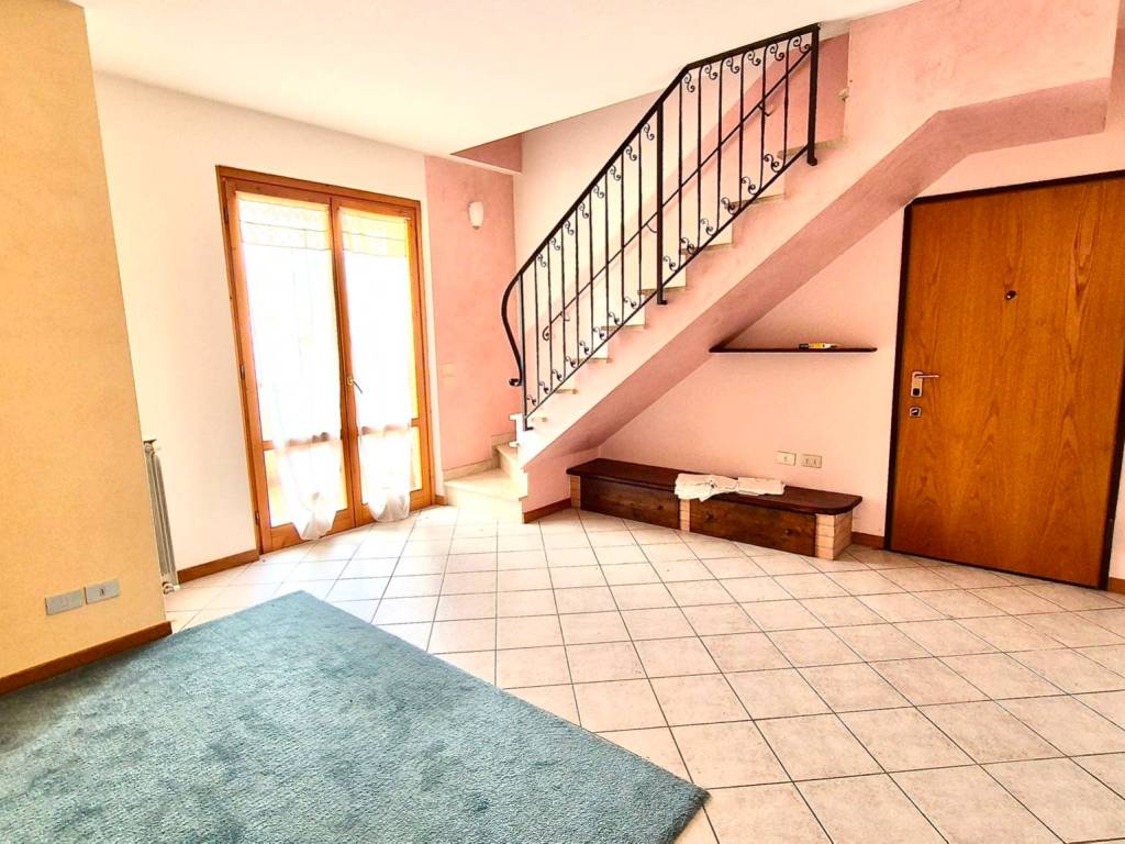 Appartamento a Montevarchi in Via Aretina - Foto 5