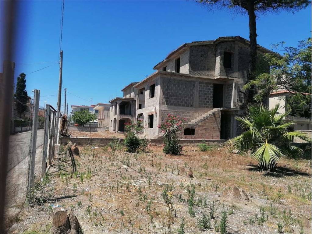 Palazzo / stabile a Castel volturno - Foto 2