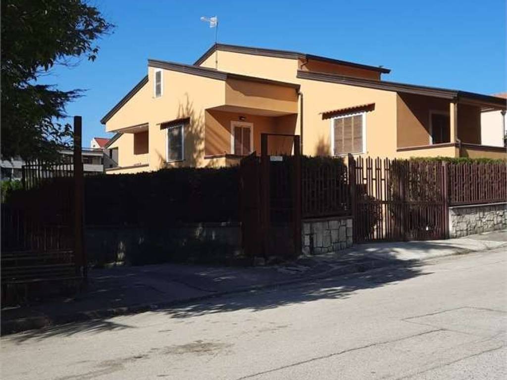 Palazzo / stabile a Teano in Via Orto Cesare - Foto 4