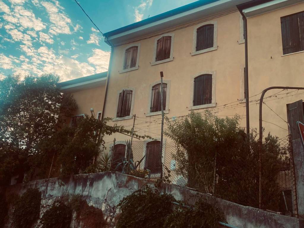 Palazzo / stabile a Verona in Via Are Zovo, 6 - Foto 3