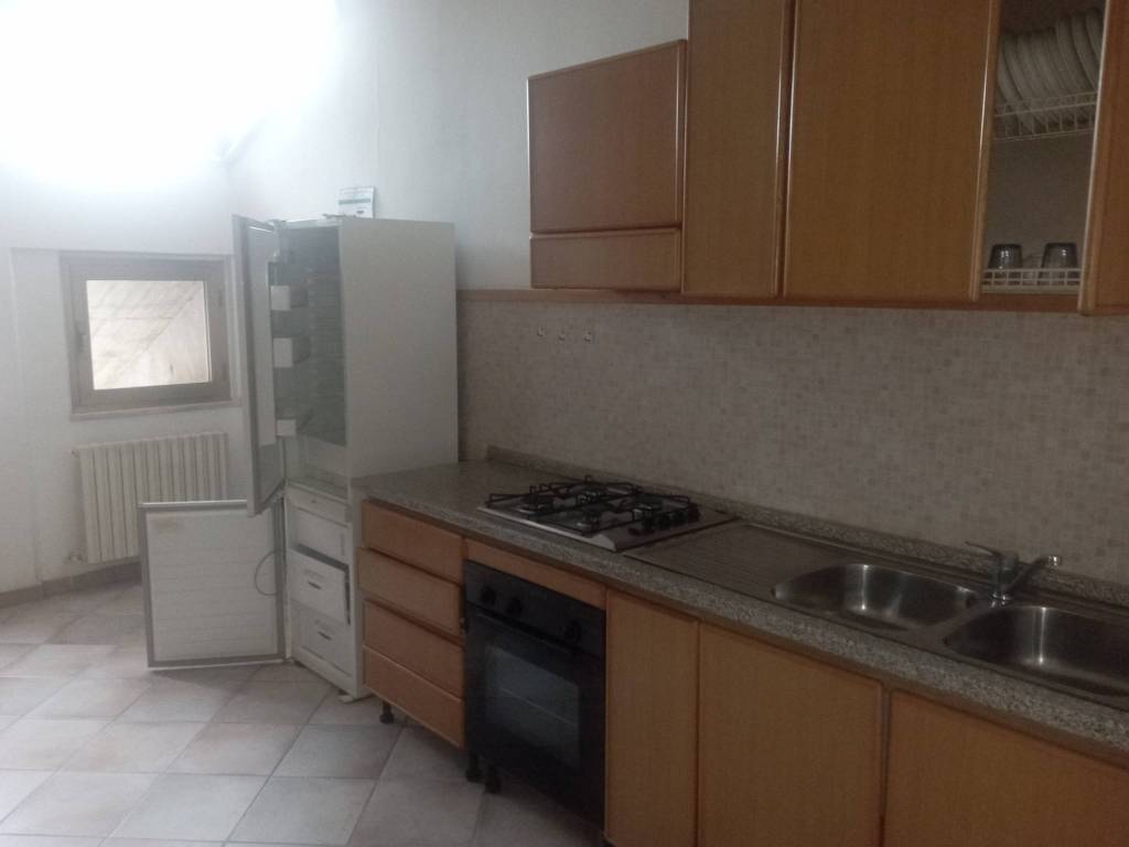 Palazzo / stabile a Teramo in Via Fonte Baiano - Foto 4