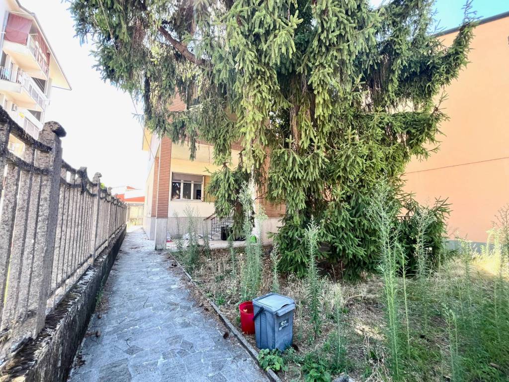 Villa a Vercelli in Via Somalia, 14 - Foto 4